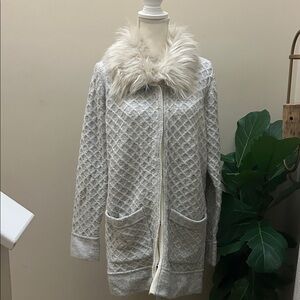 Coldwater creek Faux Fur Collar Quilted sweater size 14 L